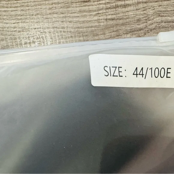 Black and Cream Women's Intimates Set,Bras! Set of 2! - Picture 7 of 8